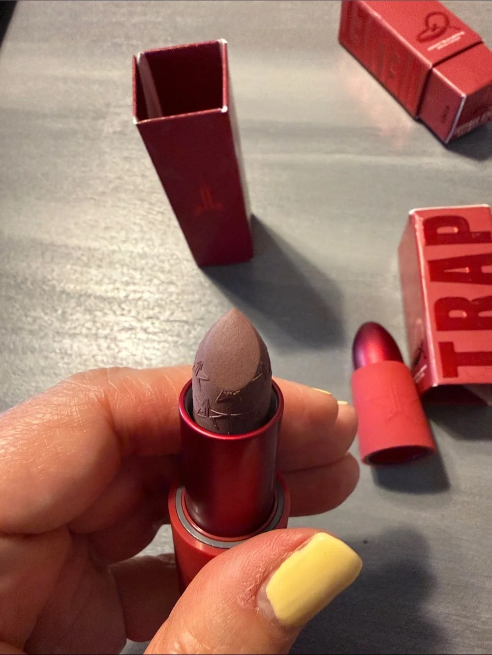 Jeffree Star Velour Matte Lipstick - Trap Collection - Mouse Trap